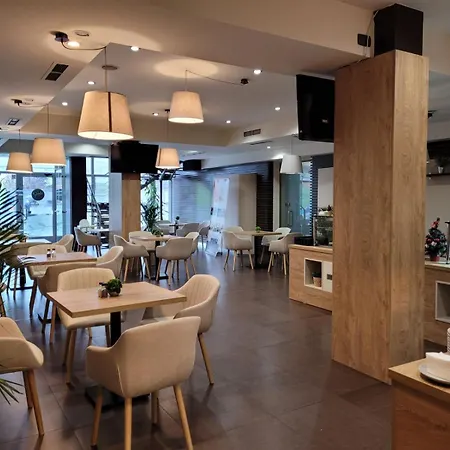 Palace By Hmg Hotel