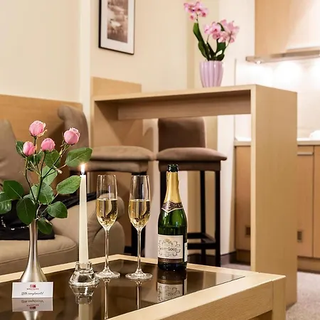 Hotel Palace By Hmg 4*