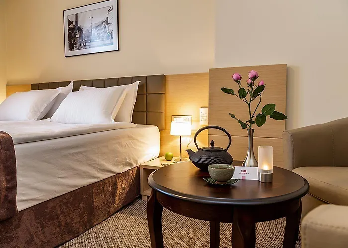 Palace By Hmg Hotel 4*