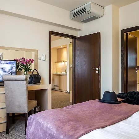 Palace By Hmg Szófia