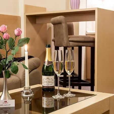 Szálloda Palace By Hmg 4*